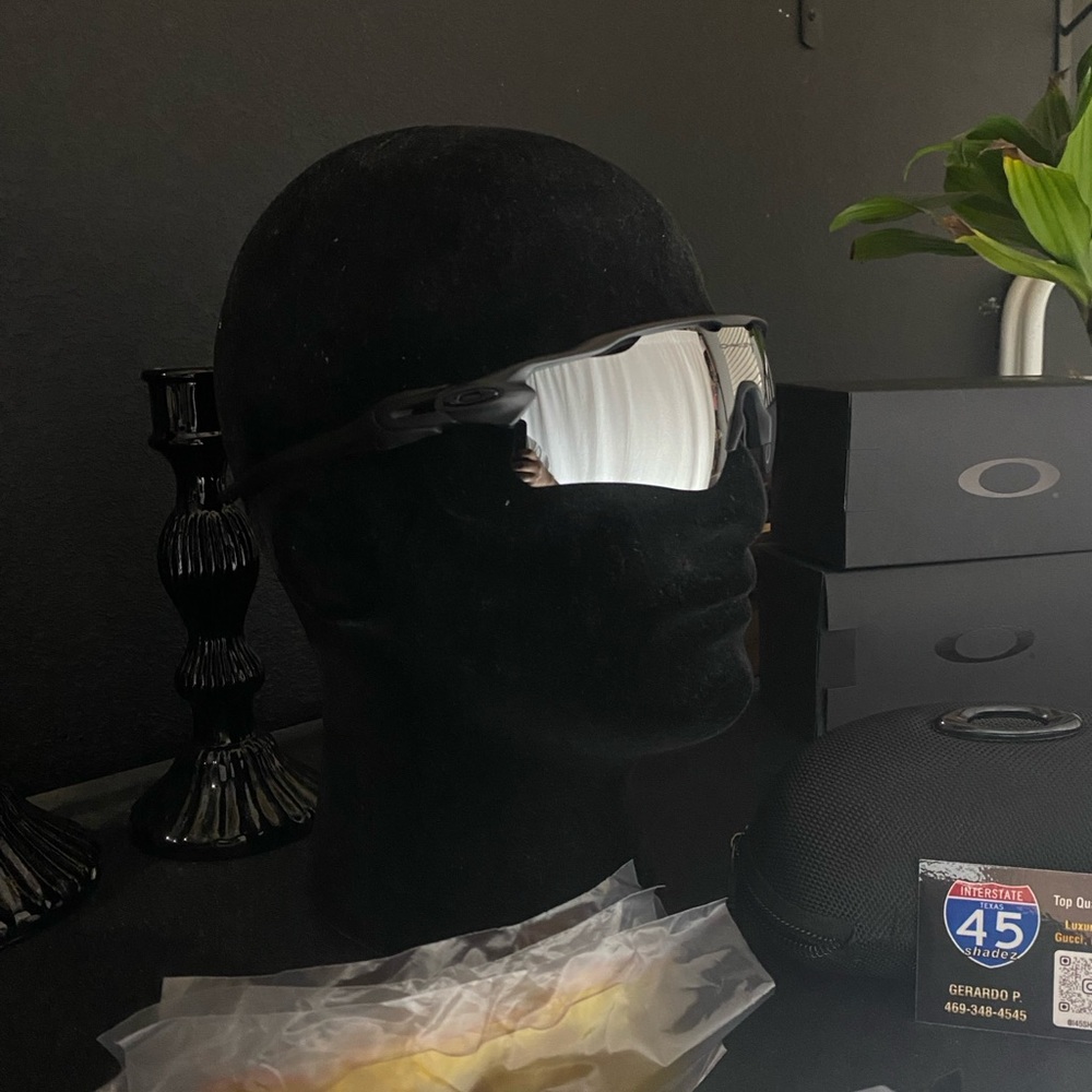 Oakley Matte Black Sunglasses with Mirrored Lenses